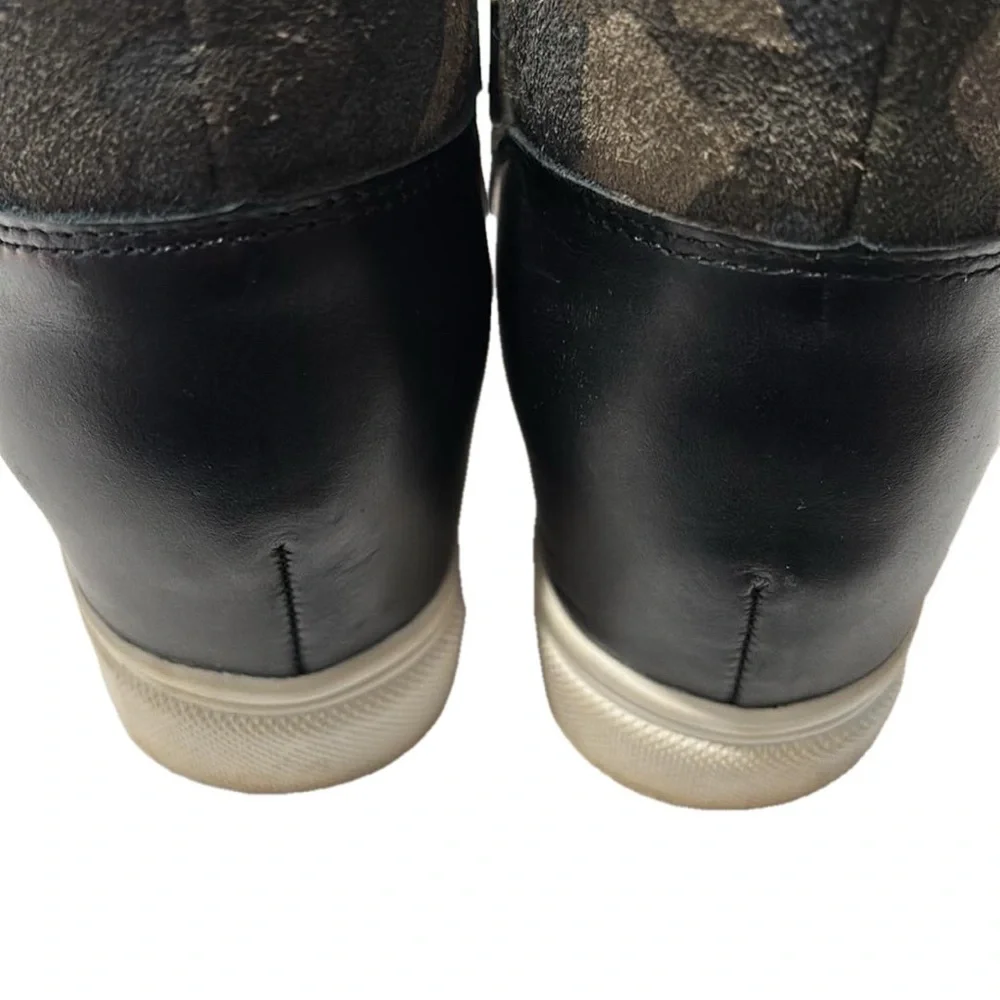 Blonde Goldy Wedge Sneakers, Size 7M, Camouflage & Black